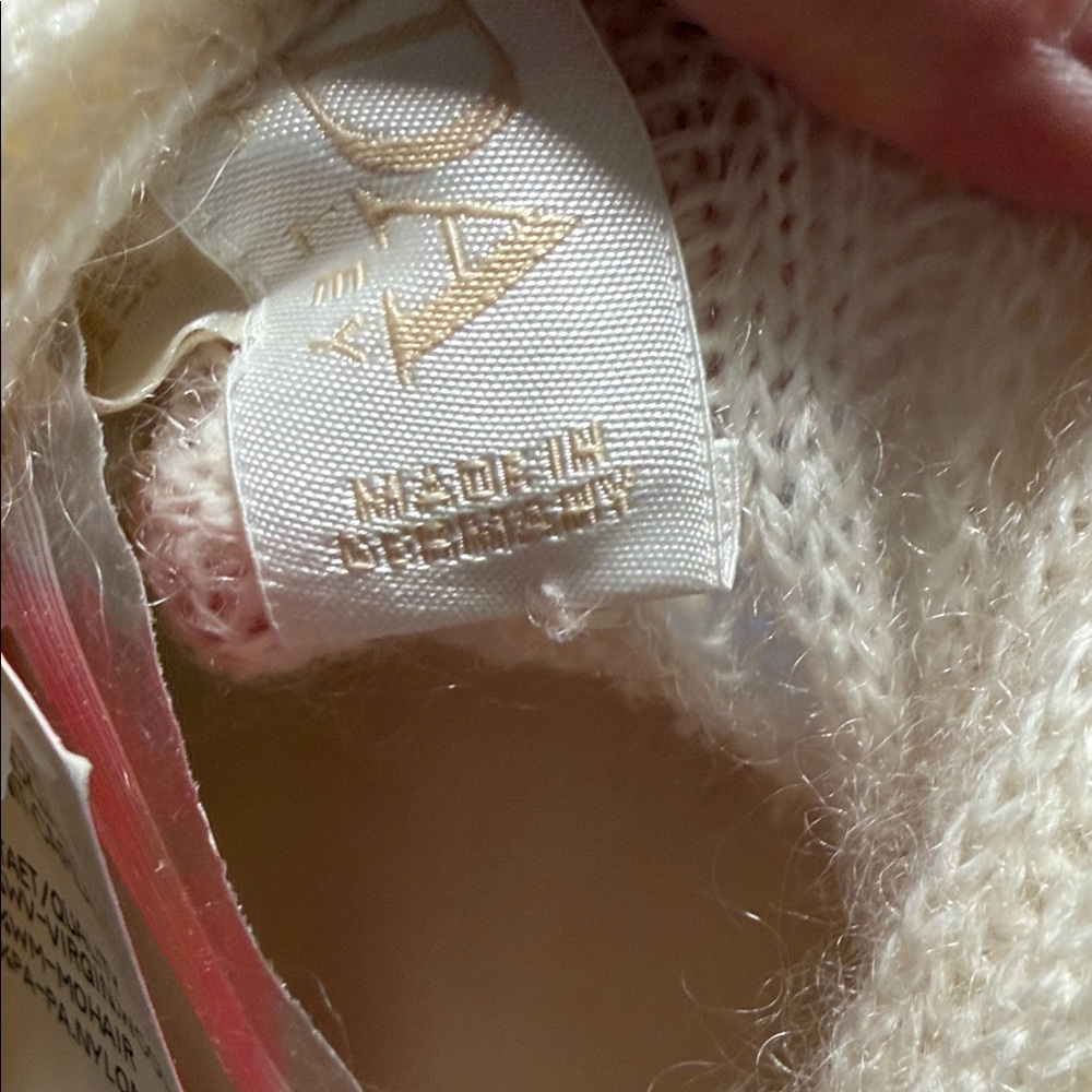 Escada Cream Ribbed Cardigan - Picture 5 of 12